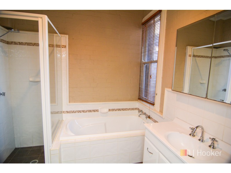 17 Hayley Street, Lithgow NSW 2790