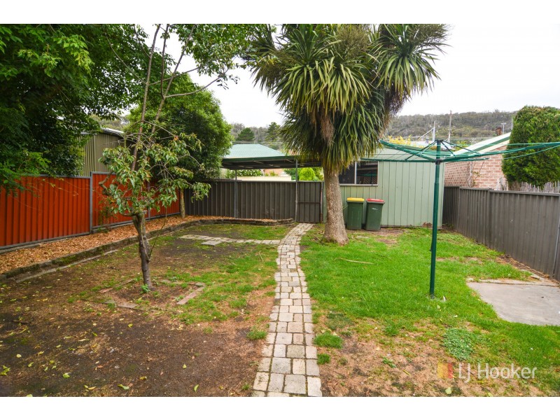 15 Brook Street, Lithgow NSW 2790