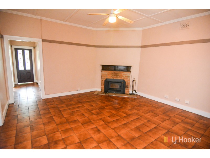 15 Brook Street, Lithgow NSW 2790