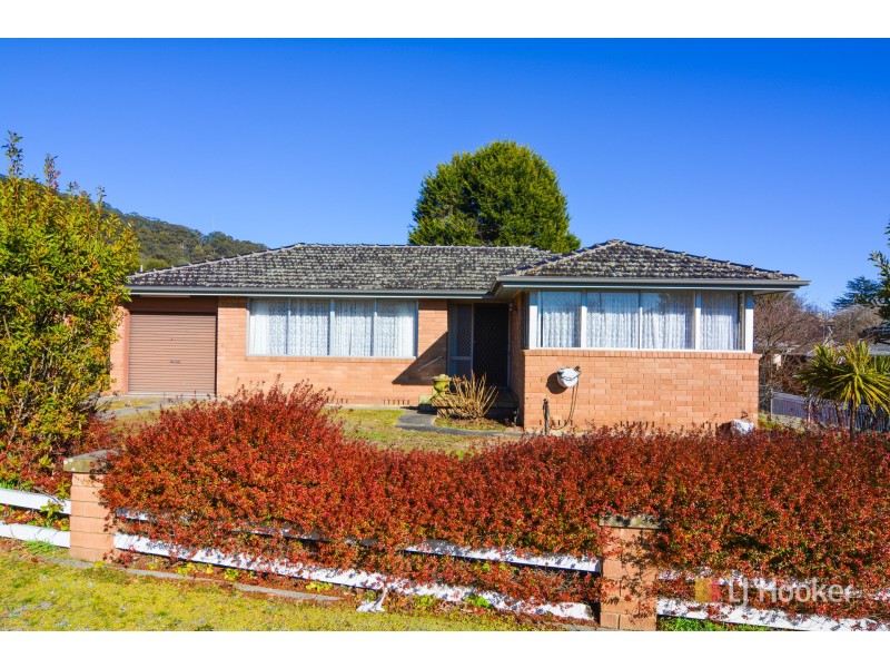 20 Wattle Grove, Lithgow NSW 2790