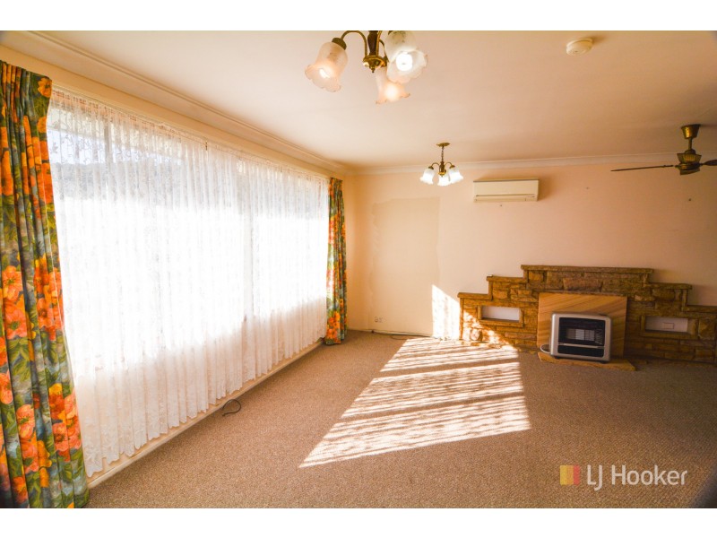 20 Wattle Grove, Lithgow NSW 2790