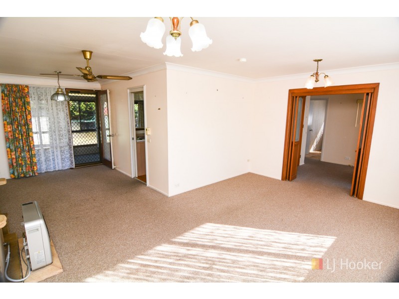20 Wattle Grove, Lithgow NSW 2790