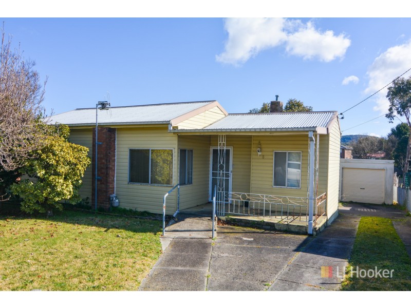 8 Buttress Place, Lithgow NSW 2790
