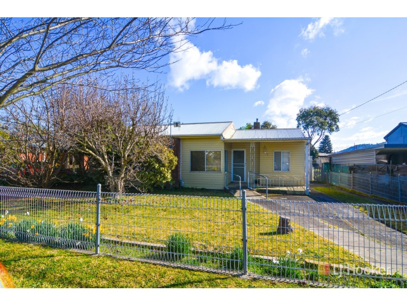 8 Buttress Place, Lithgow NSW 2790
