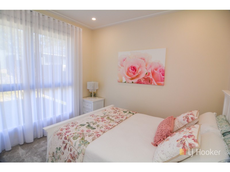 6 Shawcross Close, Lithgow NSW 2790