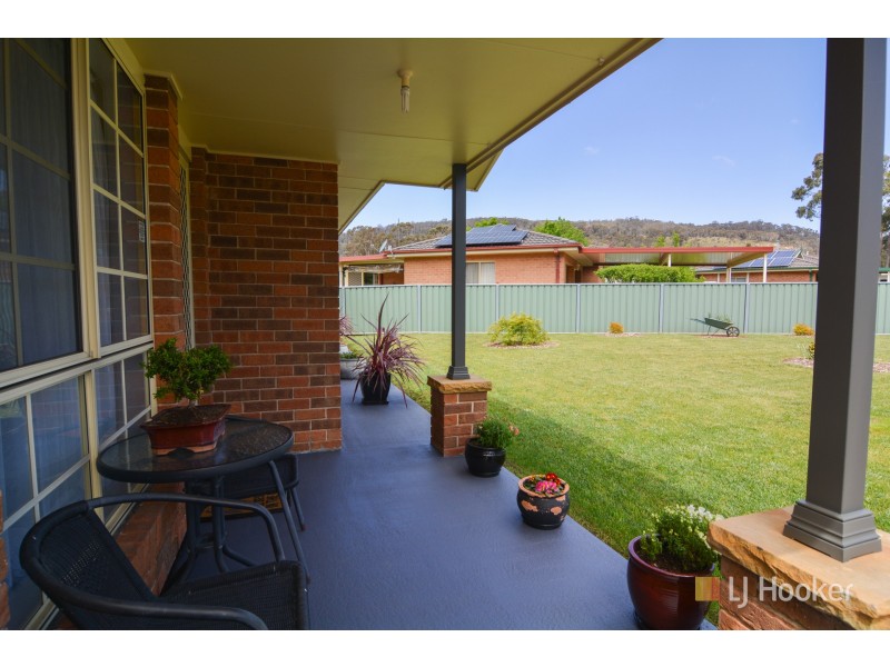 12 Mortlock Close, Lithgow NSW 2790