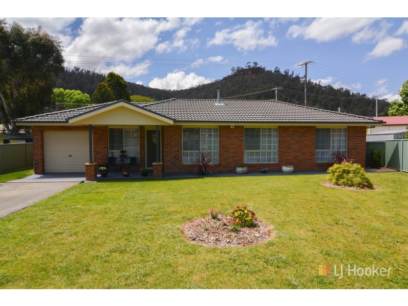 12 Mortlock Close, Lithgow NSW 2790