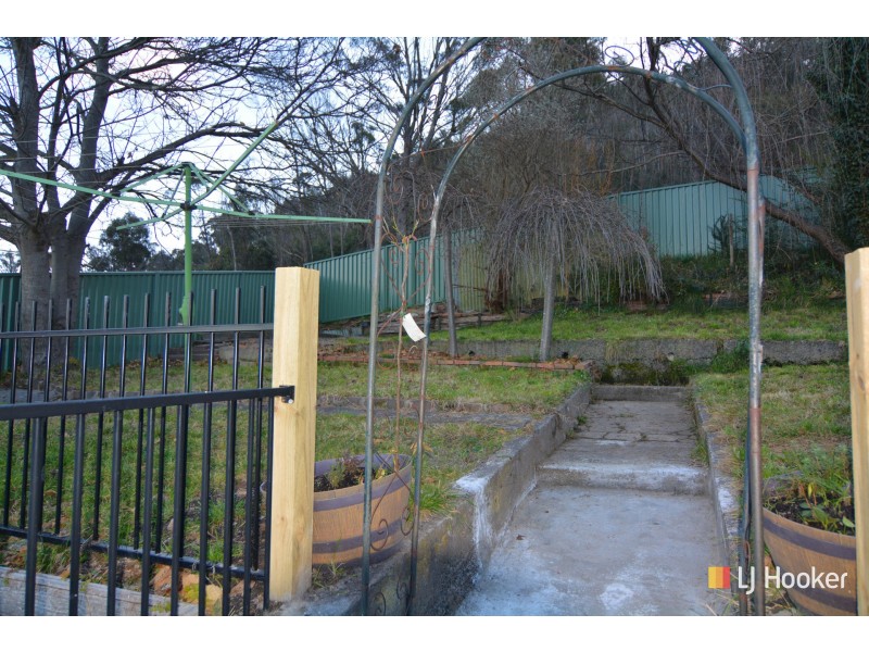 11 Hepburn Street, Lithgow NSW 2790