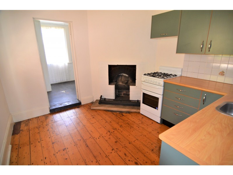 15 Waratah Street, Lithgow NSW 2790