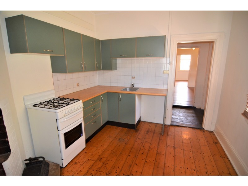 15 Waratah Street, Lithgow NSW 2790