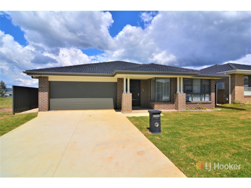30 Henning Crescent, Wallerawang NSW 2845