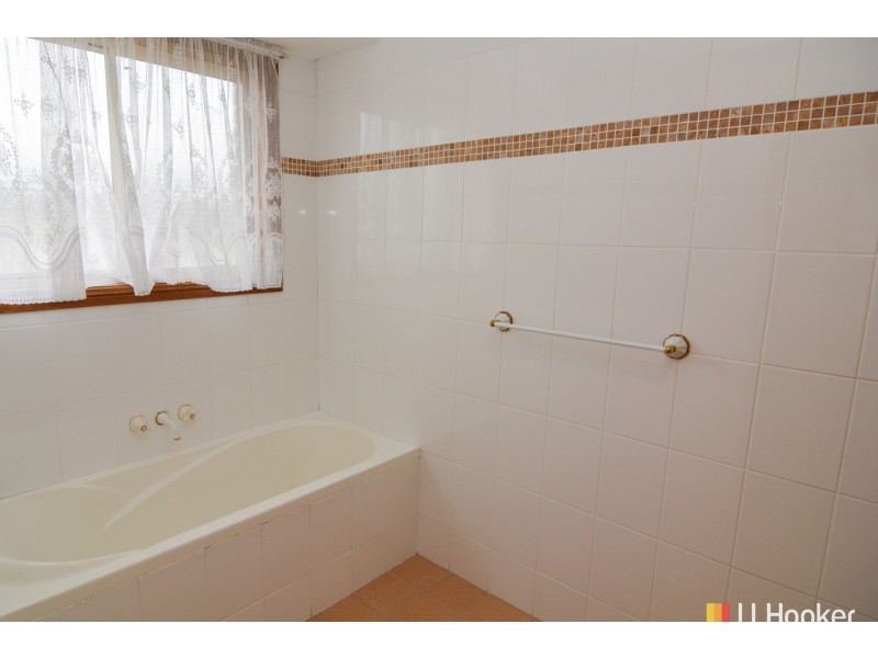 3 Henderson Place, Lithgow NSW 2790