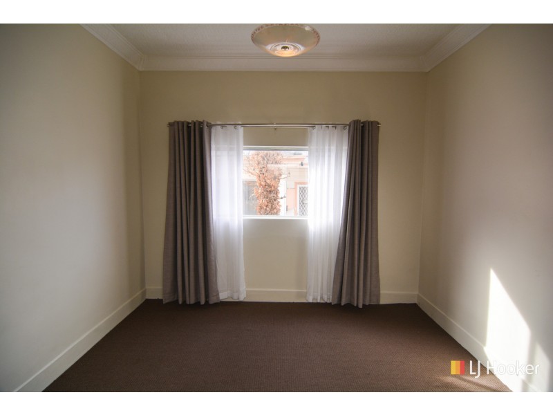36 Sandford Avenue, Lithgow NSW 2790