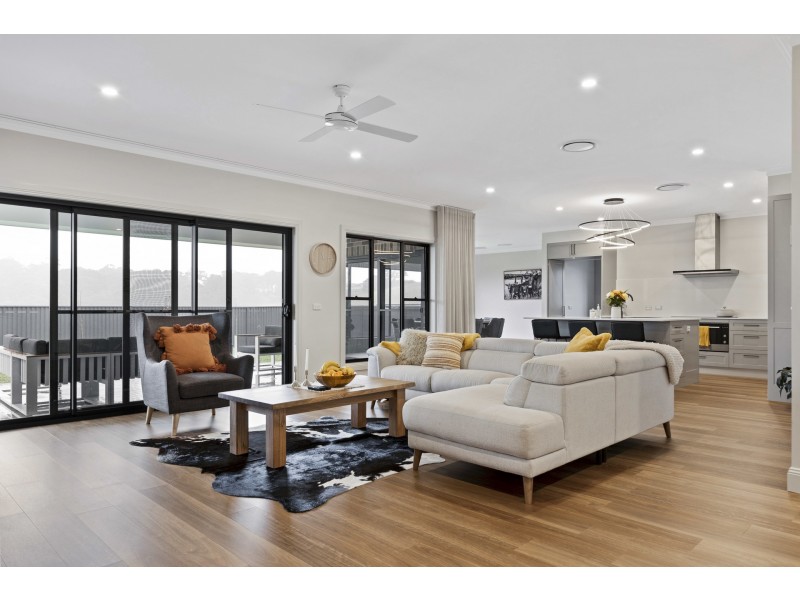 18 Gunners Close, South Bowenfels NSW 2790