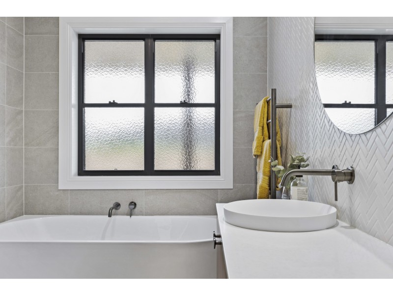 18 Gunners Close, South Bowenfels NSW 2790