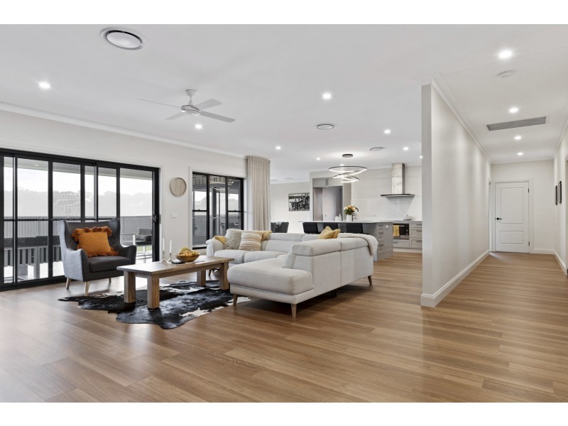 18 Gunners Close, South Bowenfels NSW 2790