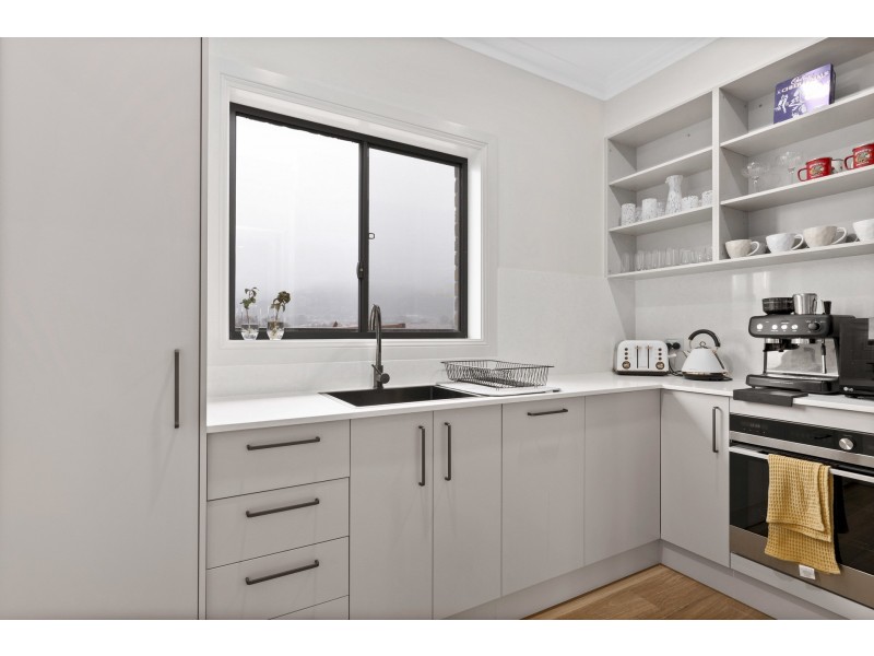 18 Gunners Close, South Bowenfels NSW 2790