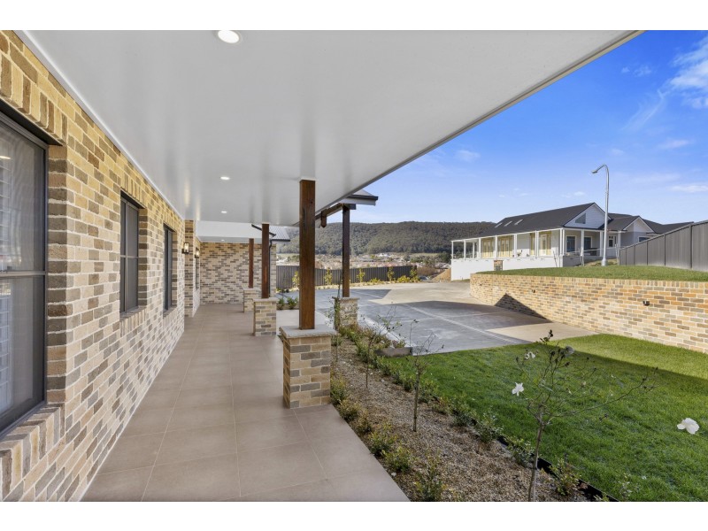 18 Gunners Close, South Bowenfels NSW 2790