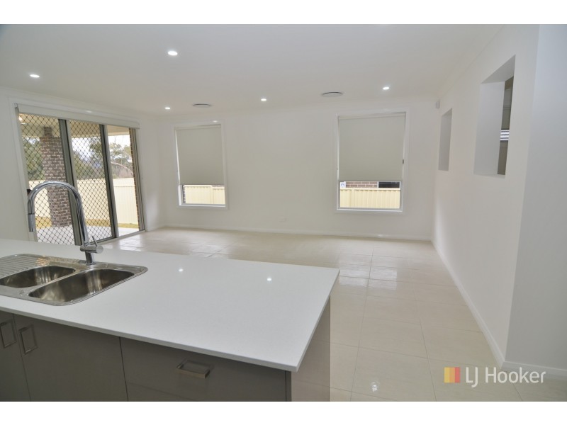 33 Henning Crescent, Wallerawang NSW 2845
