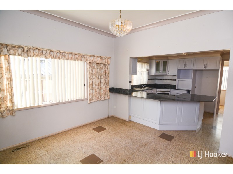 38 Laidley Street, Lithgow NSW 2790