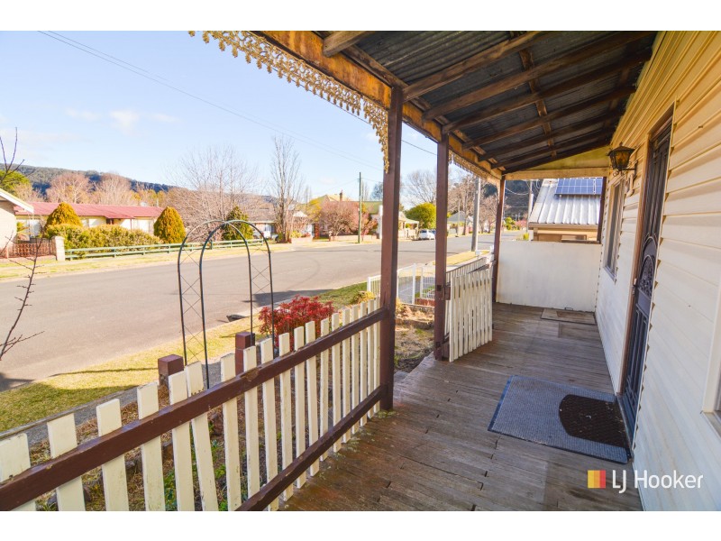 38 Laidley Street, Lithgow NSW 2790