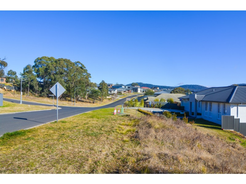 1F James O’Donnell Drive, Lithgow NSW 2790