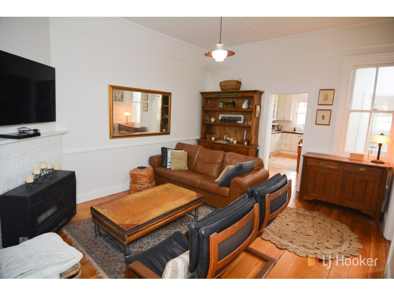 8 Wrights Road, Lithgow NSW 2790