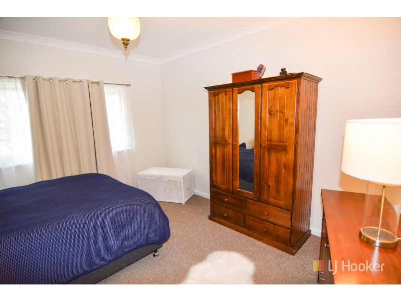 80 Martini Parade, Lithgow NSW 2790