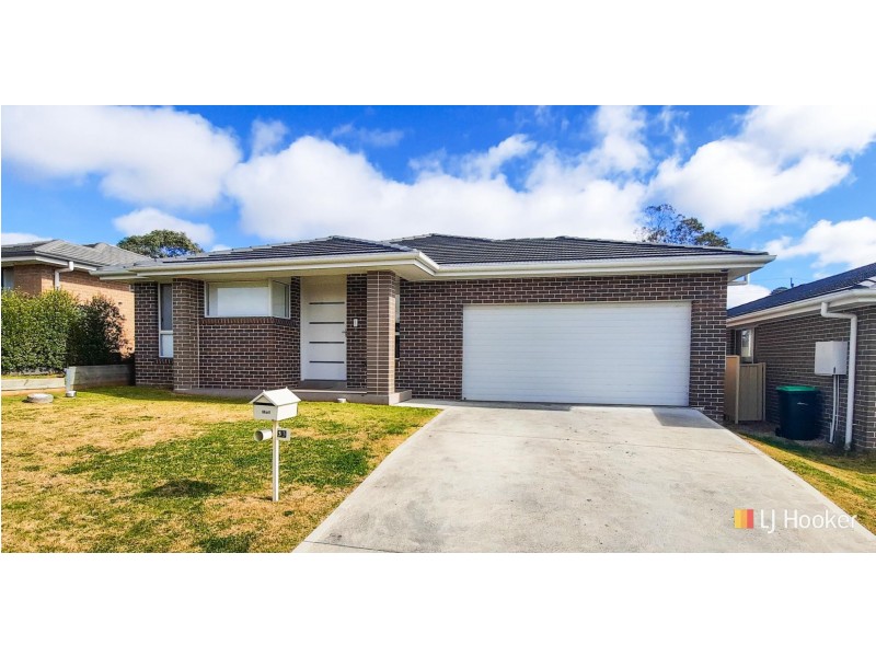 33 Henning Crescent, Wallerawang NSW 2845