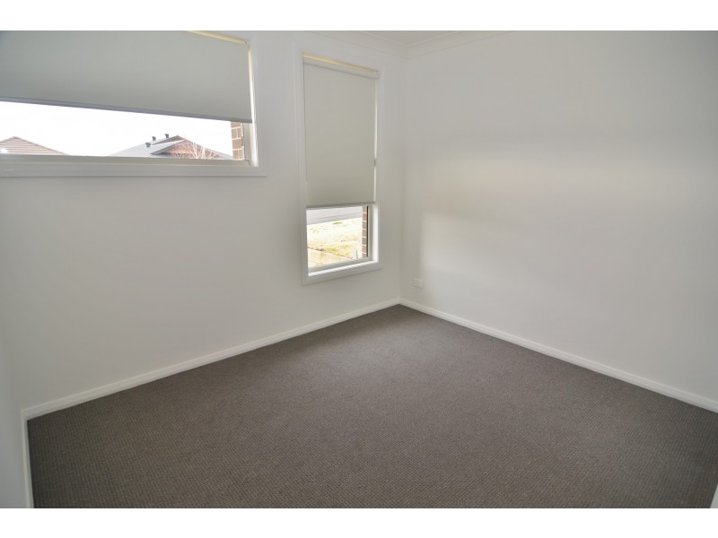 33 Henning Crescent, Wallerawang NSW 2845