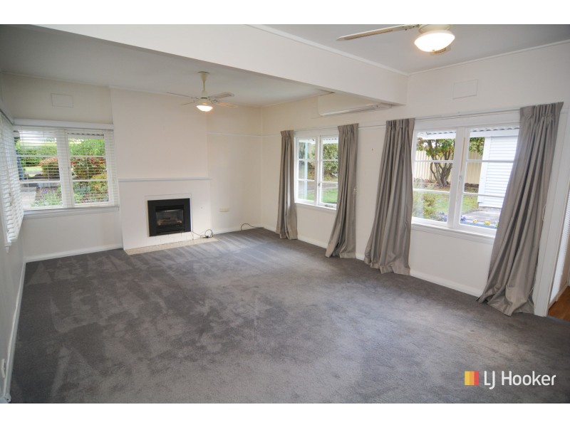 1 Mena Place, Lithgow NSW 2790