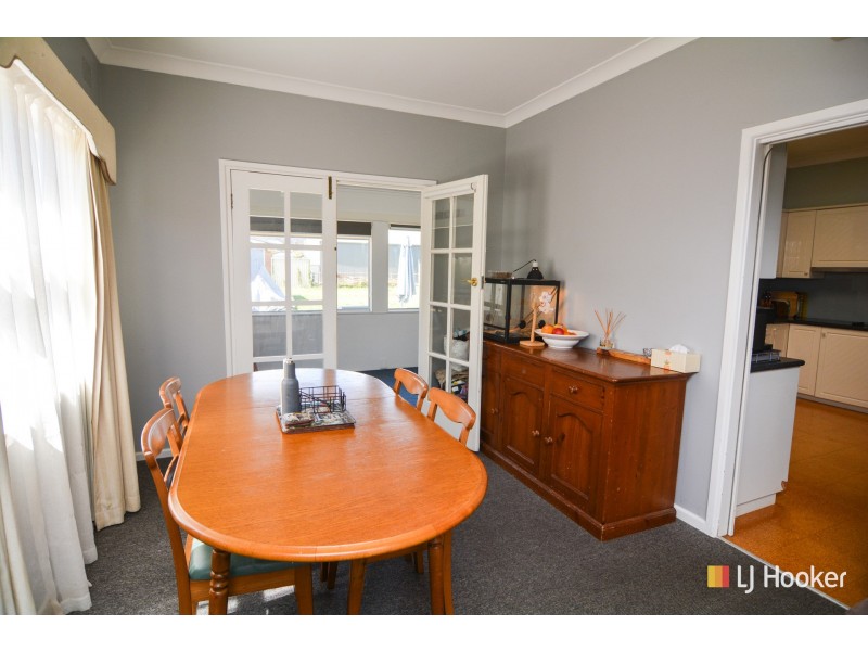 27 Malvern Street, Lithgow NSW 2790