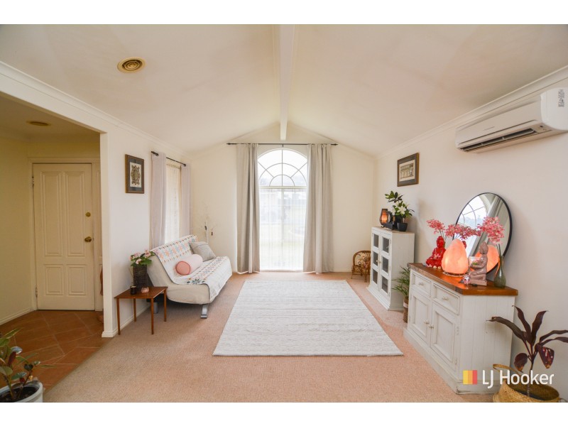 2 Mortlock Close, Lithgow NSW 2790