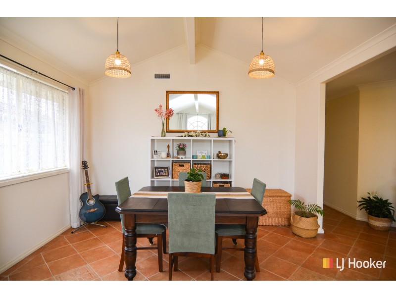 2 Mortlock Close, Lithgow NSW 2790