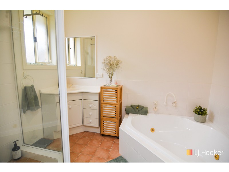 2 Mortlock Close, Lithgow NSW 2790