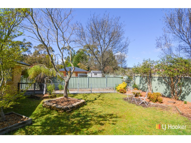 2 Mortlock Close, Lithgow NSW 2790