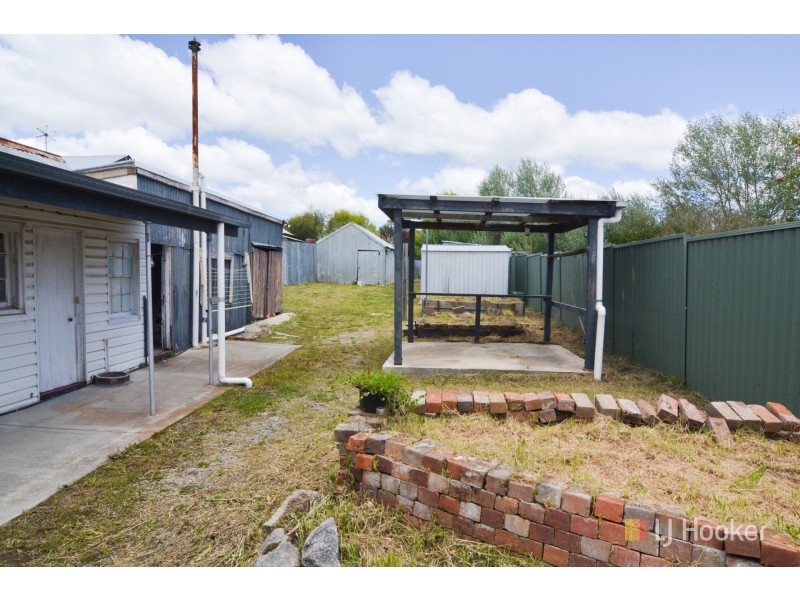 11 Williwa Street, Portland NSW 2847