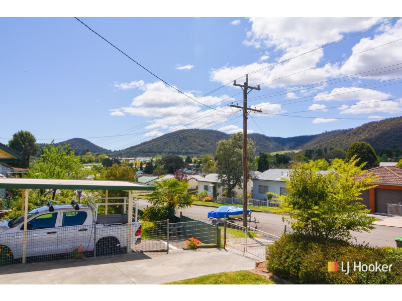 20 Tweed Road, Lithgow NSW 2790