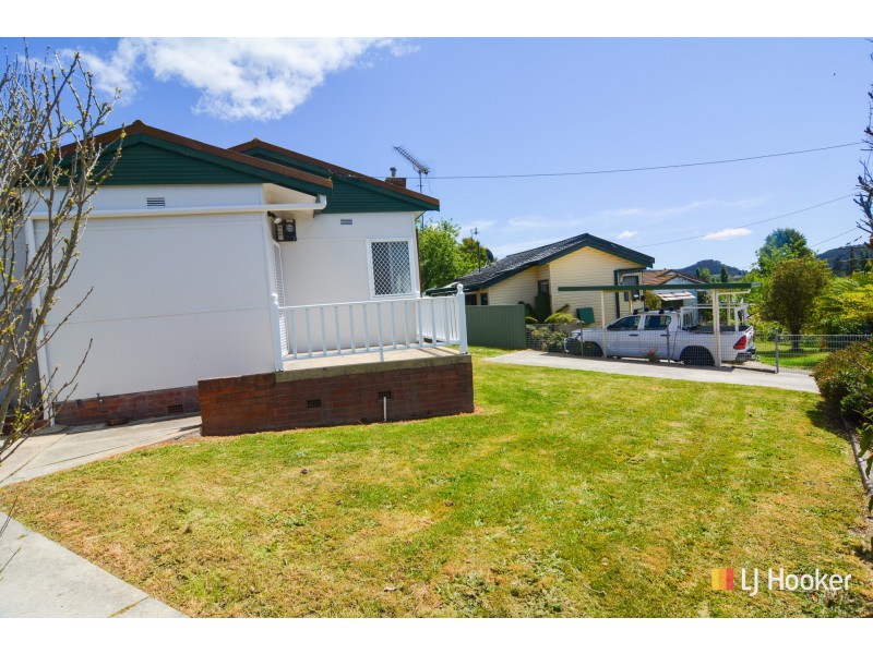20 Tweed Road, Lithgow NSW 2790
