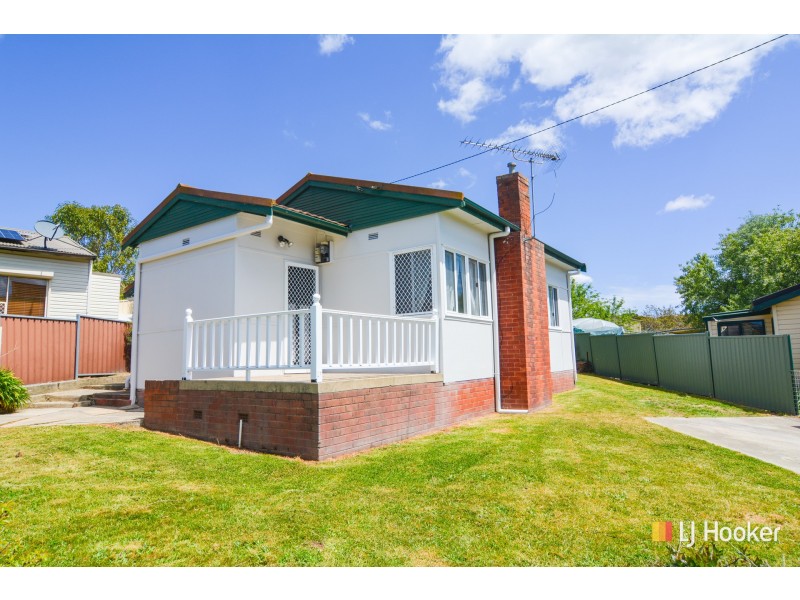 20 Tweed Road, Lithgow NSW 2790