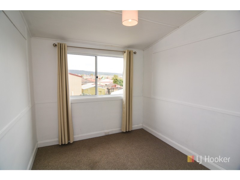 107 Martini Parade, Lithgow NSW 2790