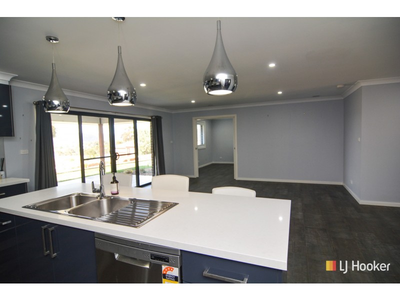 1D Hillcrest Avenue, Lithgow NSW 2790