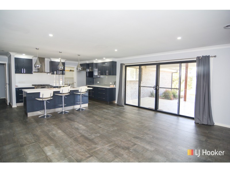 1D Hillcrest Avenue, Lithgow NSW 2790