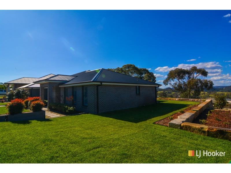 1D Hillcrest Avenue, Lithgow NSW 2790