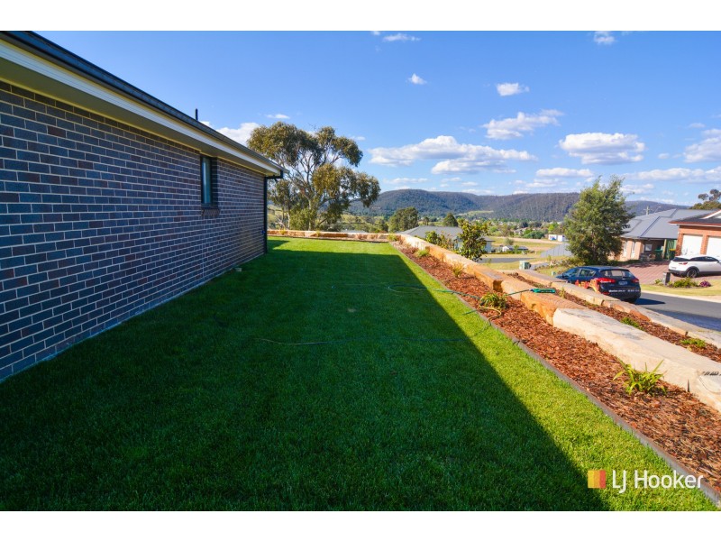 1D Hillcrest Avenue, Lithgow NSW 2790