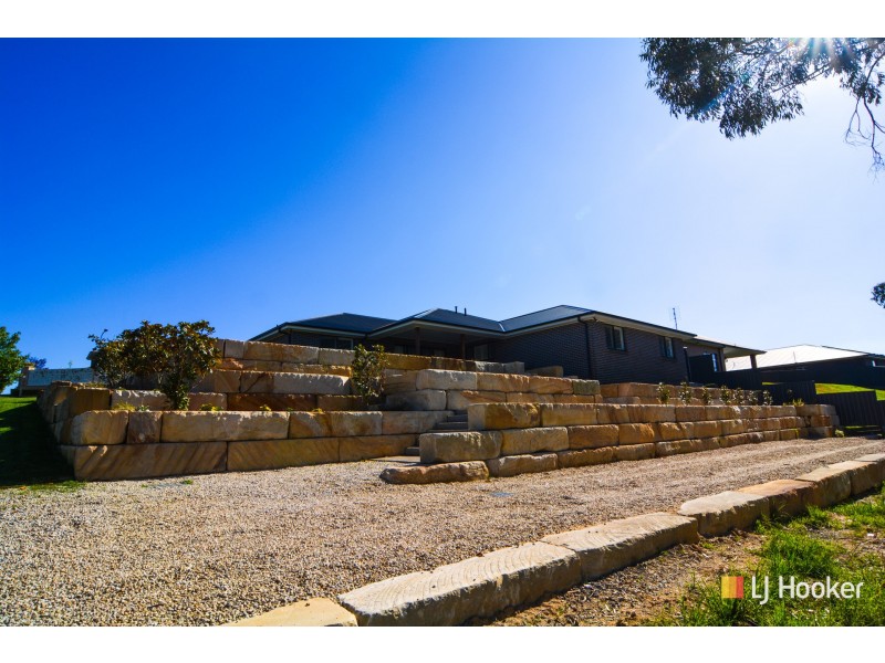 1D Hillcrest Avenue, Lithgow NSW 2790