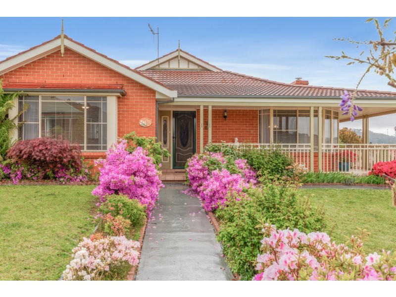 11 Acacia Close, Lithgow NSW 2790