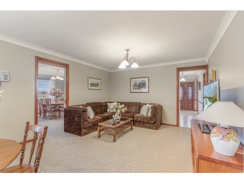 11 Acacia Close, Lithgow NSW 2790