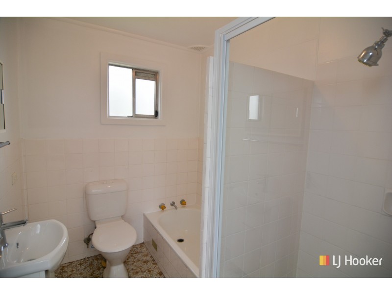 2/62 Tank Street, Lithgow NSW 2790