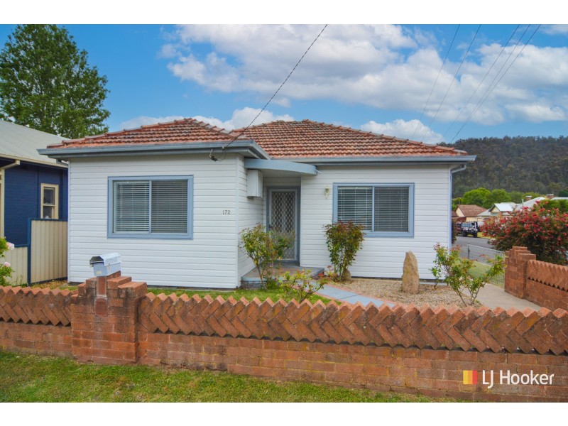 172 Inch Street, Lithgow NSW 2790